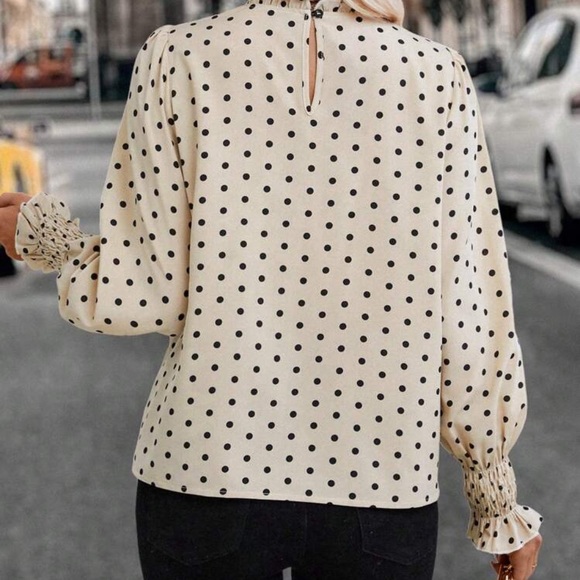 New polkadot print blouse - Picture 5 of 6